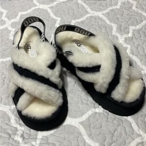 UGG Size 6 new with tags